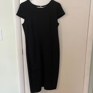 NWT Cap sleeve ponte dress with gold zipper
